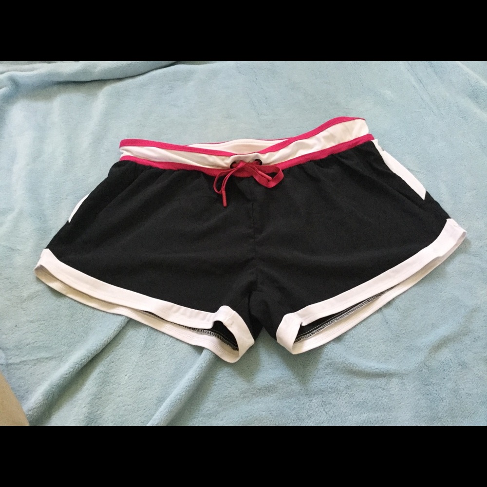 Fabletics black, white & pink shorts, Med, EUC